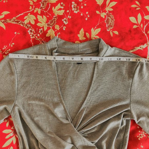 Softest Topshop Twist-Front Choker-Neck Top XS - Picture 9 of 16